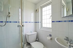 En-Suite- click for photo gallery